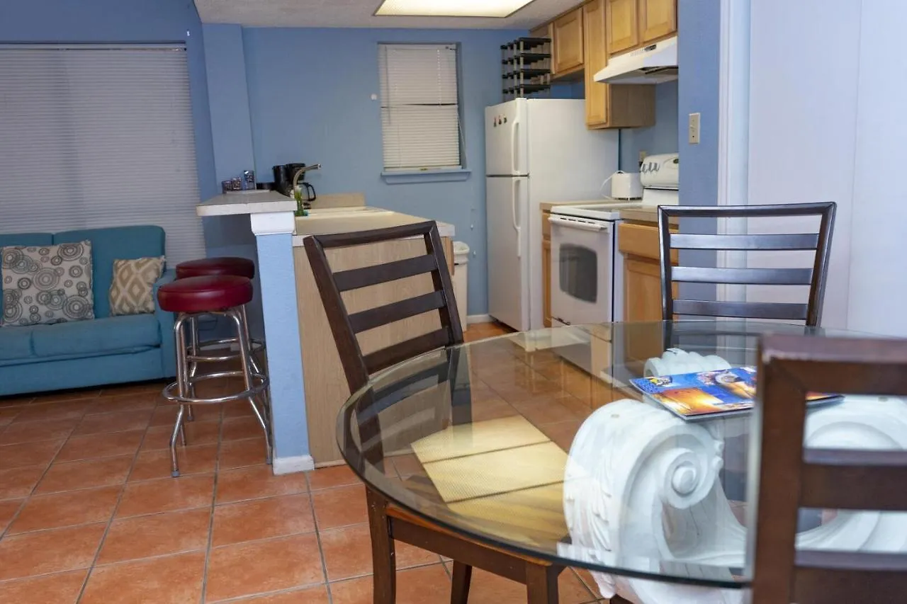 Walk To House In Heart Of Entertainment District - Atrium Unit 102 South Padre Island