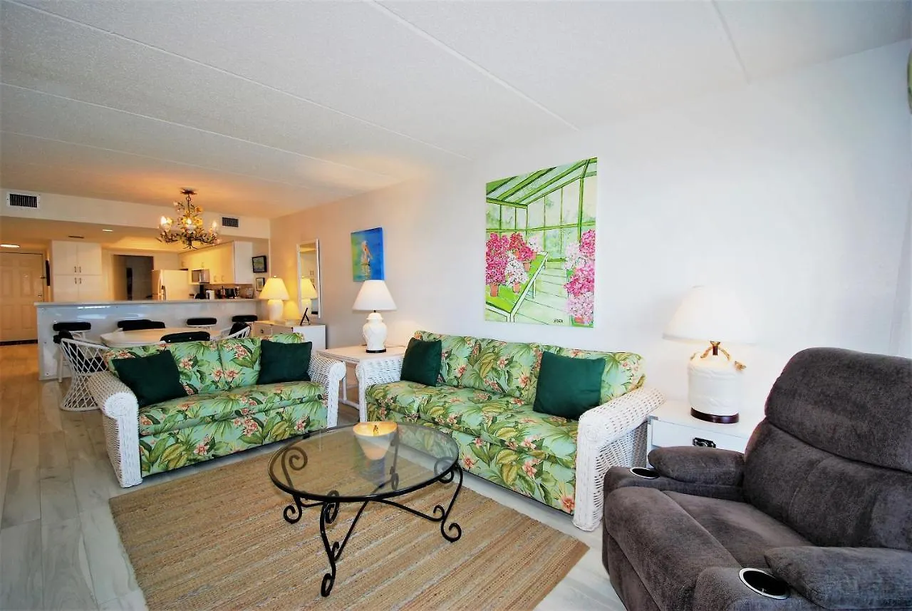 Apartment Edgewater Unit #303 Apts