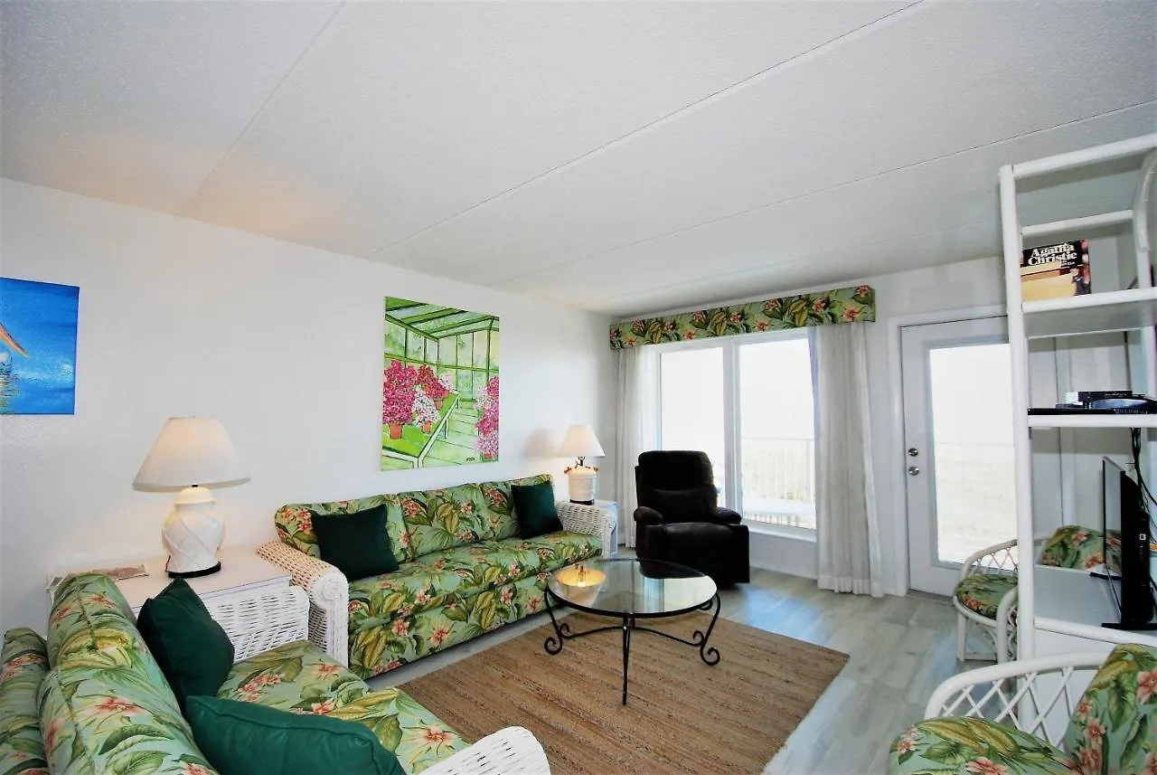 Edgewater Unit #303 Apts Apartment *