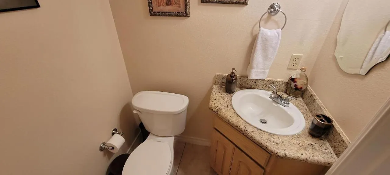 Overlooks Pool, Easy Walk To Unit D - Island Morning Sun 4 Apartment