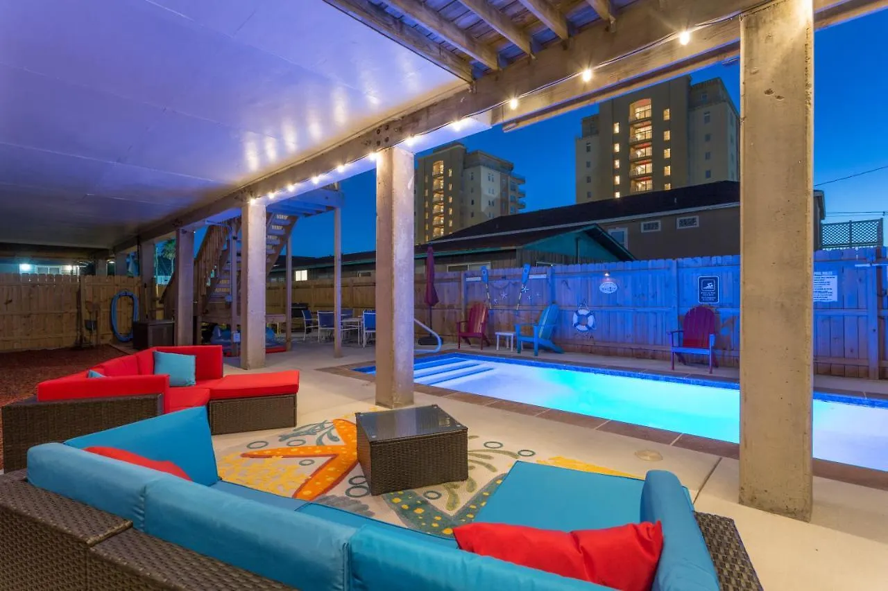 House Of Neptune Steps From The Sea And Private Pool Holiday home South Padre Island
