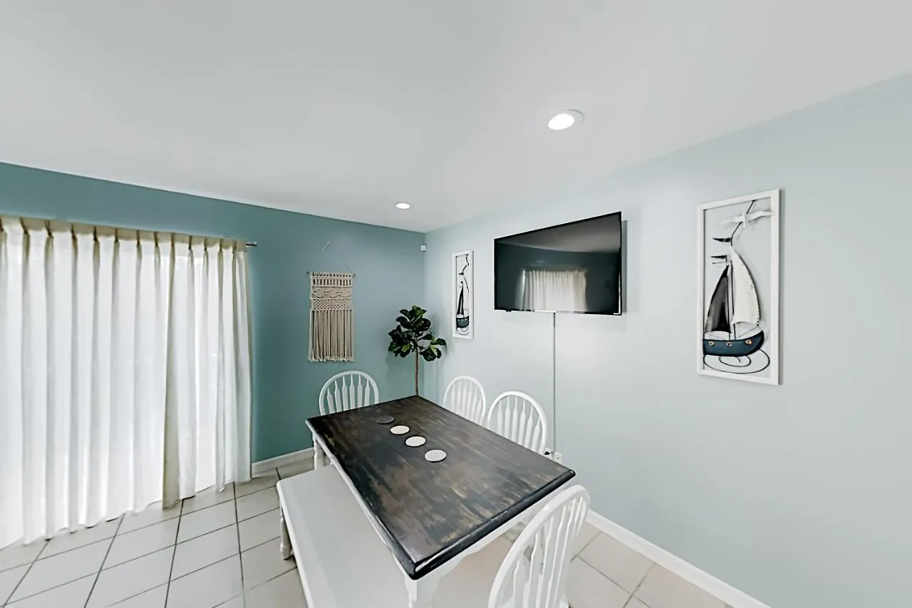Island Escape & Huisache Townhome * South Padre Island