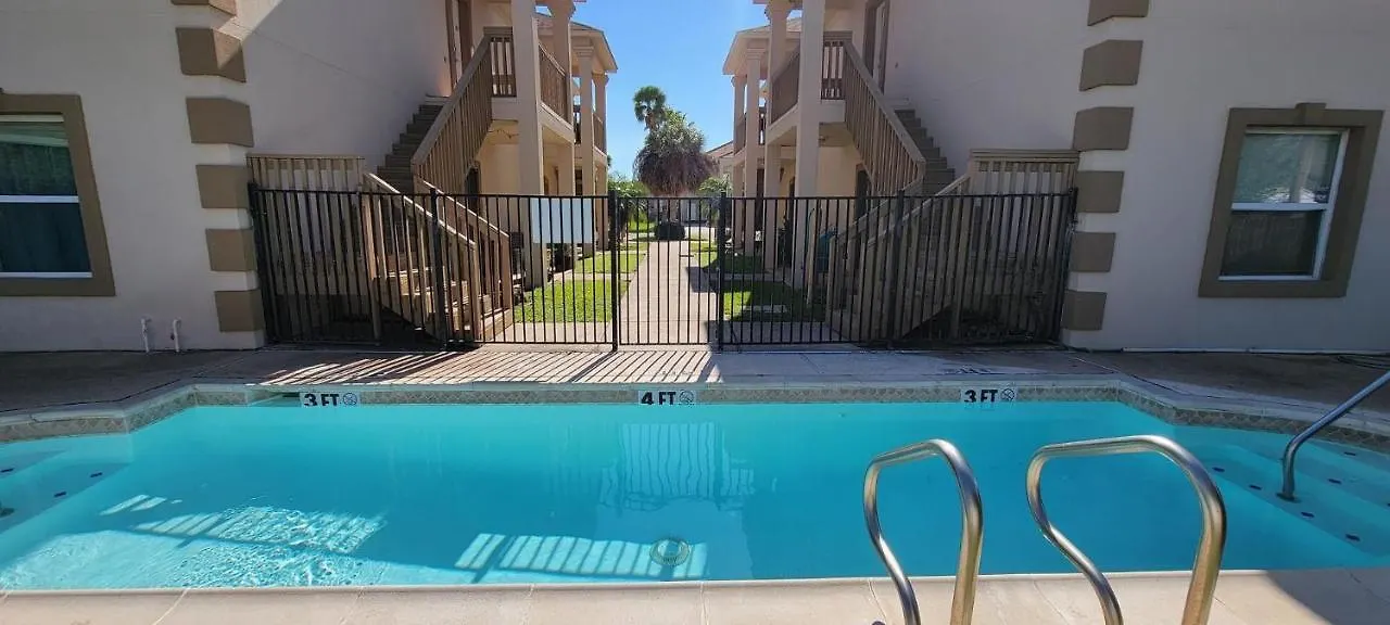 Swanky 2 Bedroom, Easy Walk To Mar Y Sol Ii # 1 Apartment South Padre Island