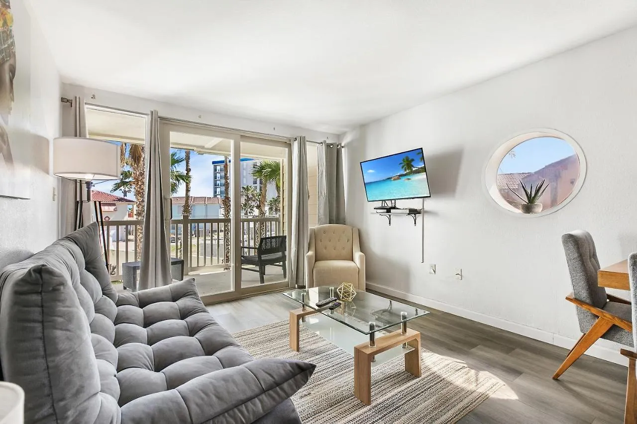 Vibrant Modern With Large Balcony And Stunning Ocean Views South Padre Island