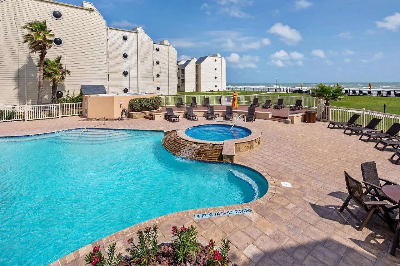 Ground Floor Cozy Seconds From The Beach With Private Terrace בית נופש