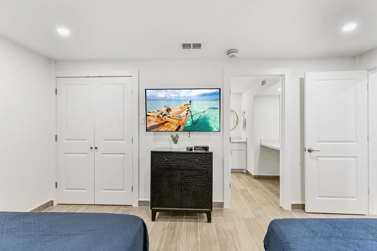 Holiday home Fully Renovated Steps From The With Ocean View Balcony South Padre Island