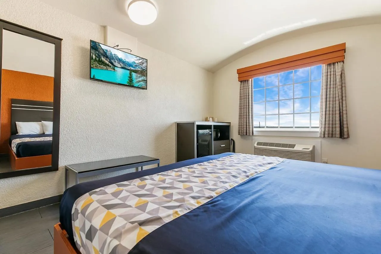 Lighthouse Hotel