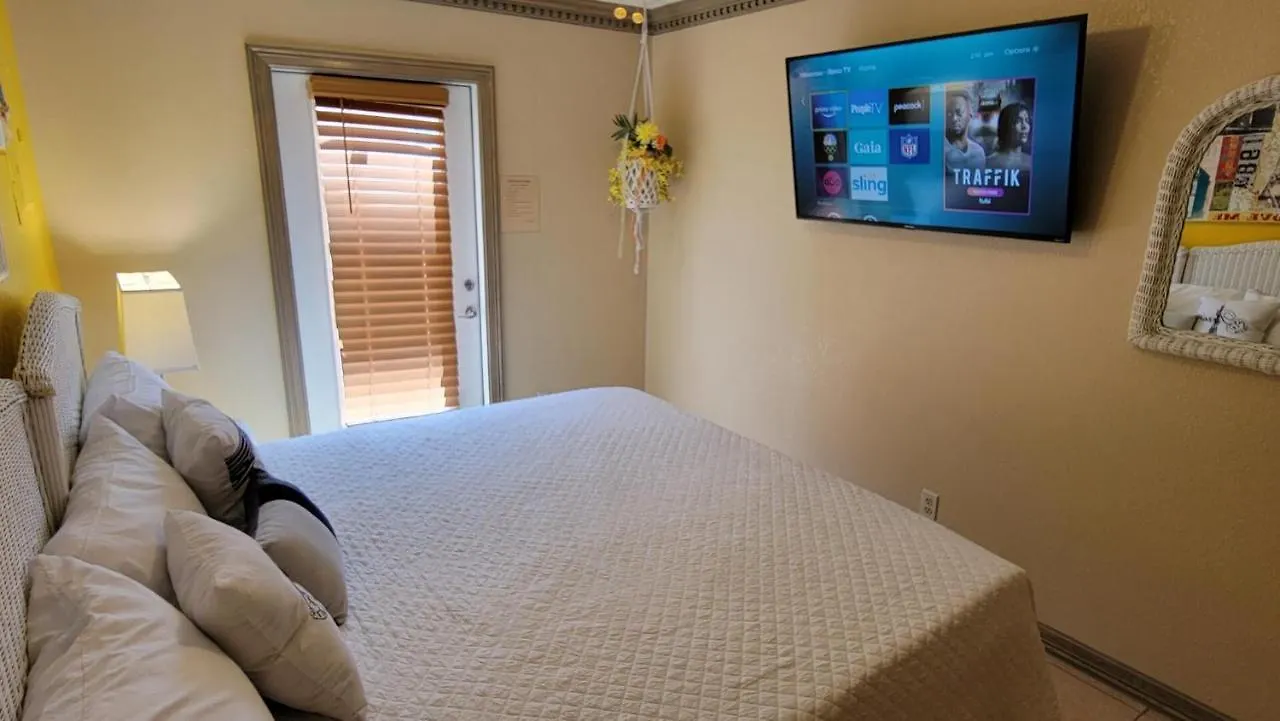 Campeche Triplex Unit B Holiday home