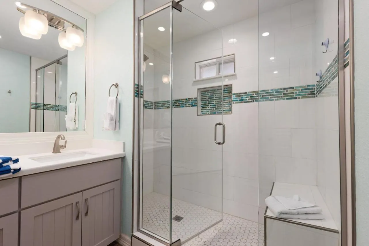 Beautiful With Private Pool And Hot Tub South Padre Island