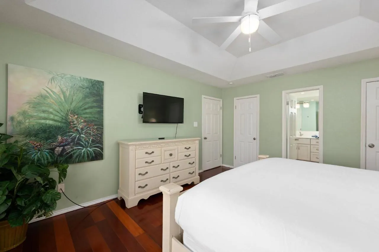 Beautiful With Private Pool And Hot Tub *