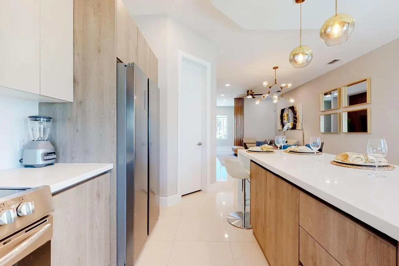 Dolphin Paradise Unit B Holiday home