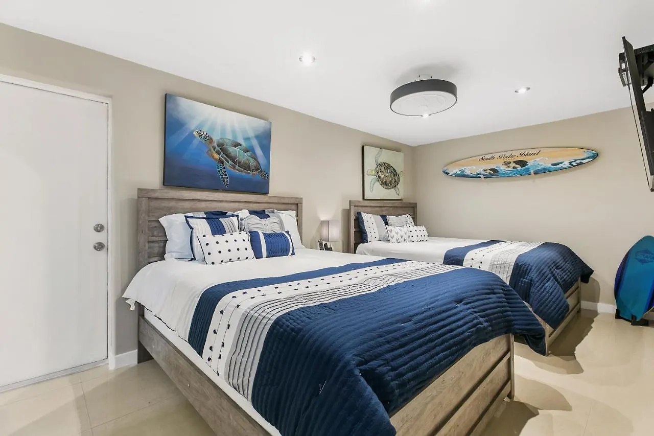 Newly Decorated In Beautiful Beachfront Holiday home South Padre Island
