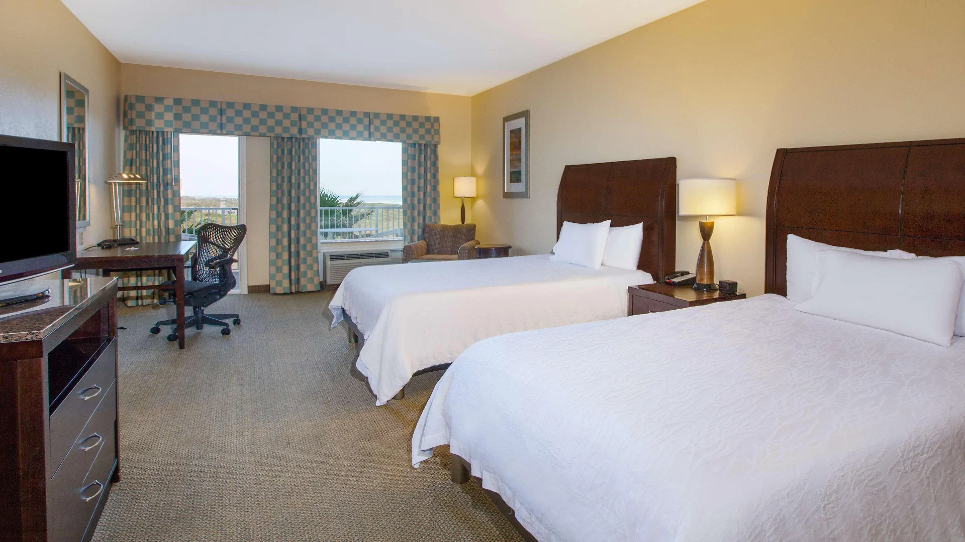 Hilton Garden 3*