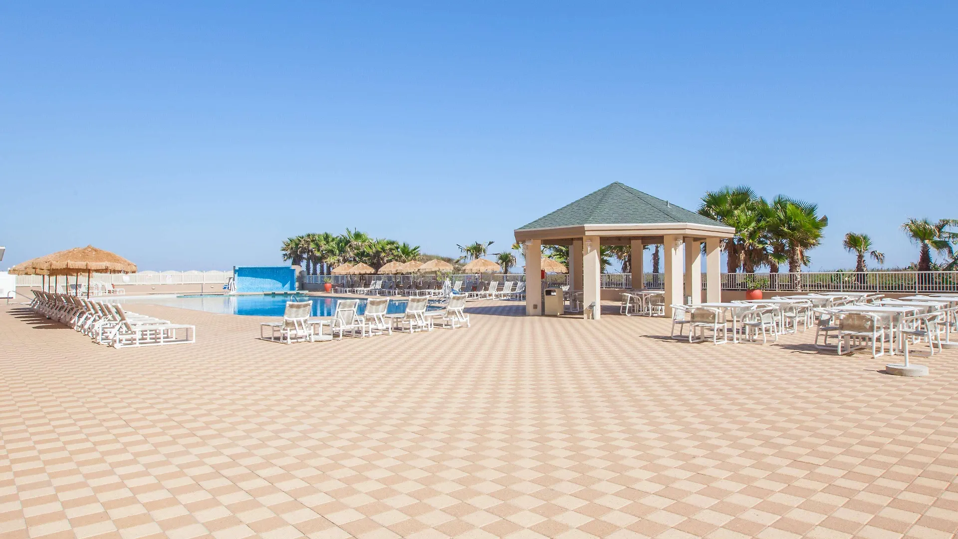 Hilton Garden 3*