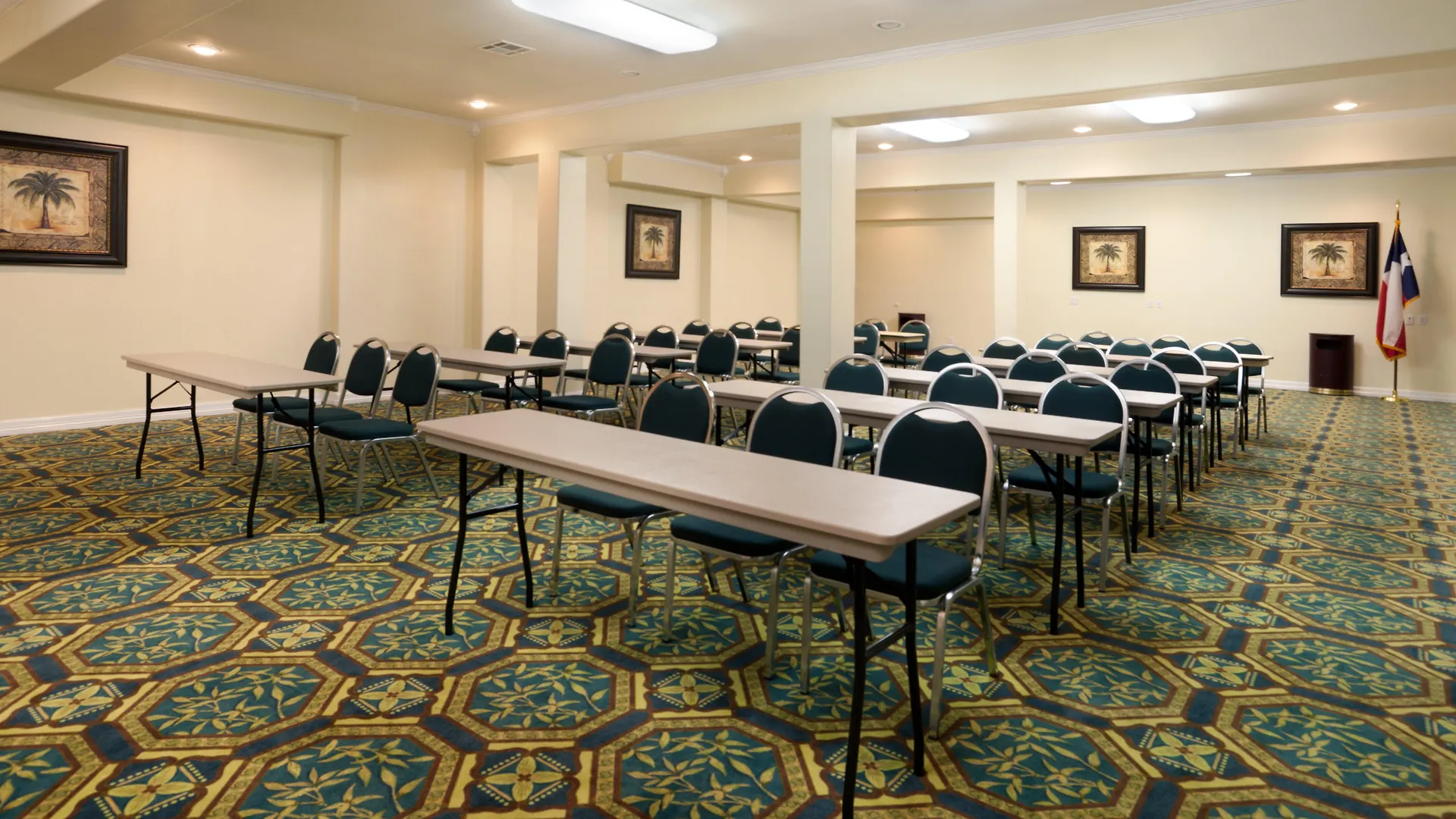 אתר נופש Express And By Ihg