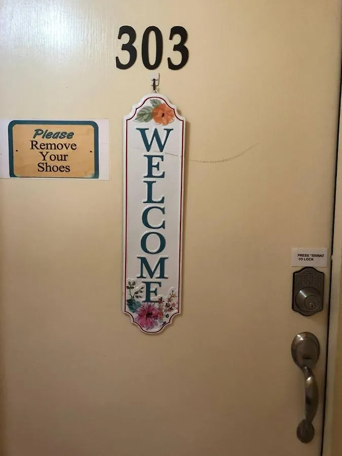 Cozy & Spacious 10min Walk To Guest house *