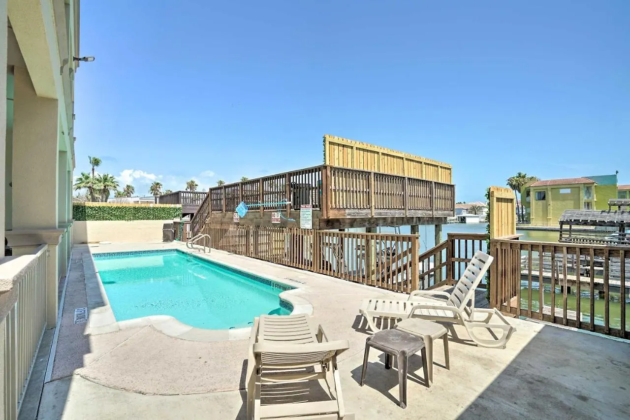 Apartment Updated Fiesta Isles With Bay Views And Pool! *