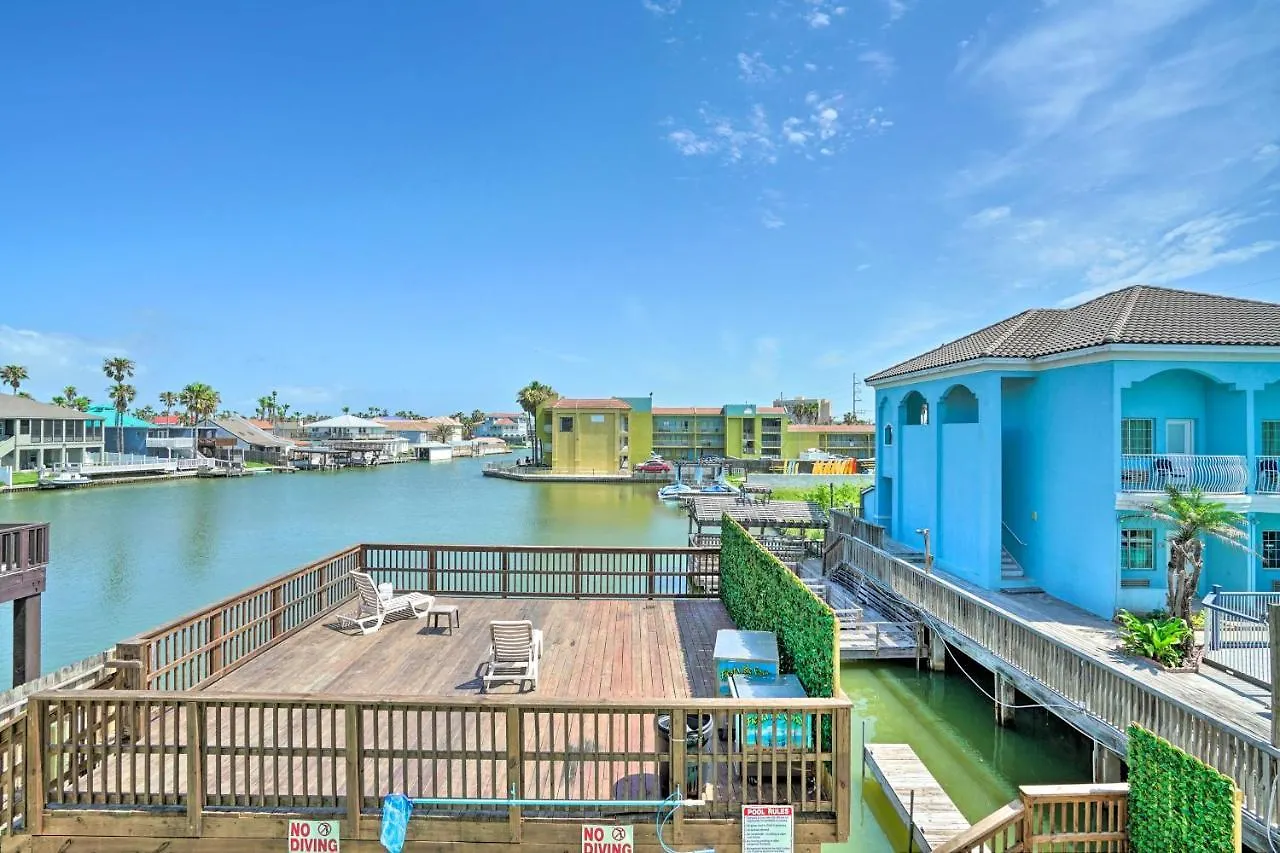 Updated Fiesta Isles With Bay Views And Pool!