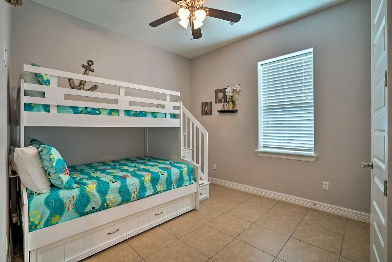 Updated Fiesta Isles With Bay Views And Pool! * South Padre Island