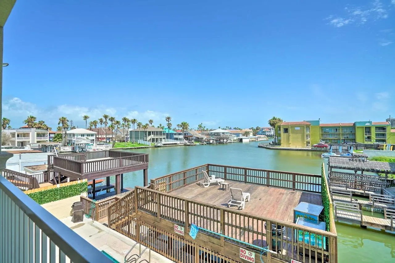 Apartment Updated Fiesta Isles With Bay Views And Pool! *