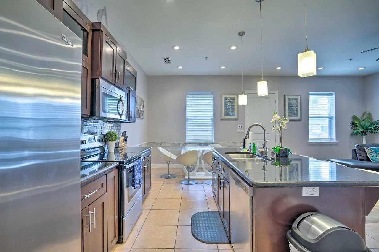 Apartment Updated Fiesta Isles With Bay Views And Pool! *