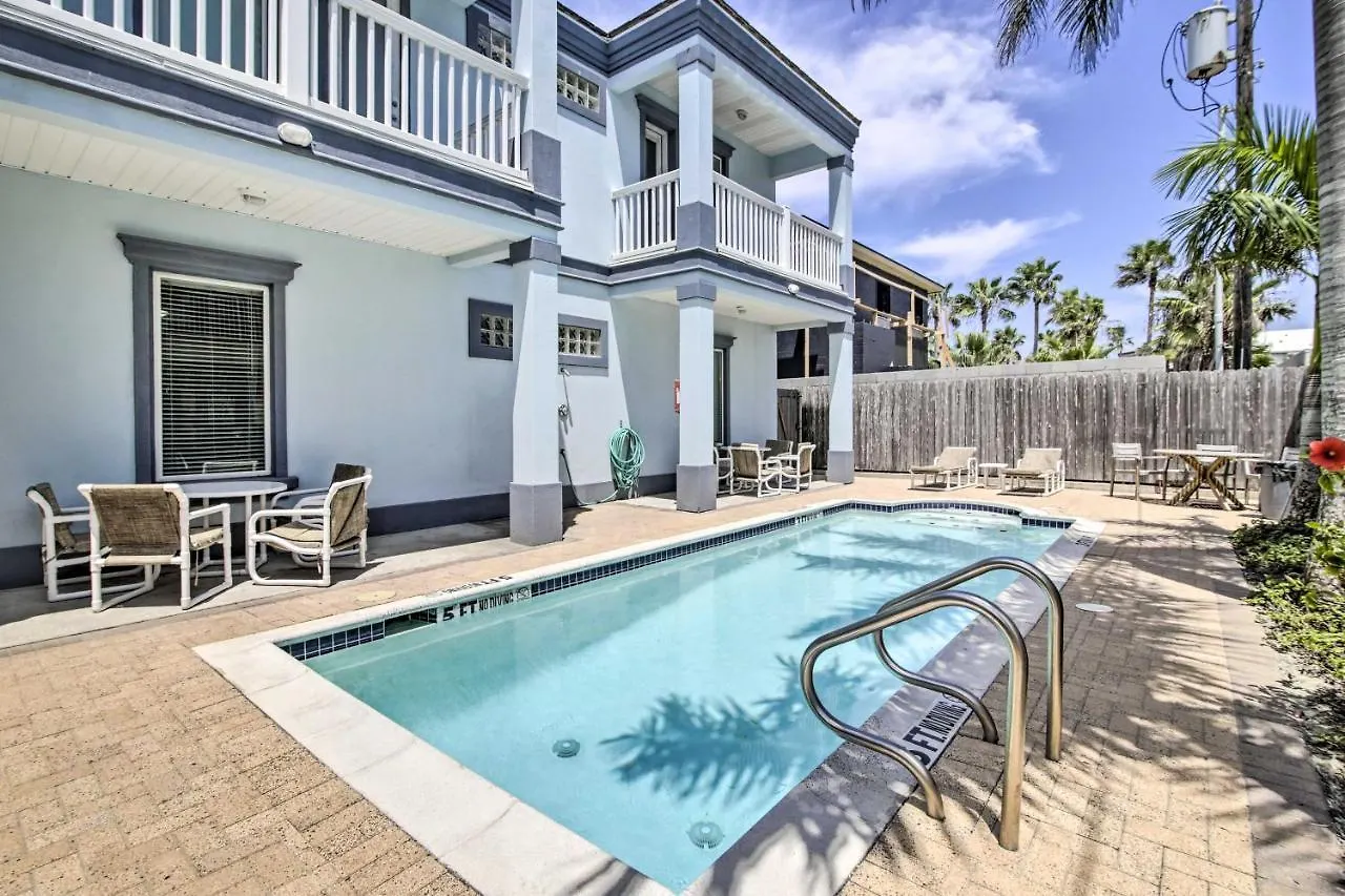 Apartment - 200 Ft To Beach!