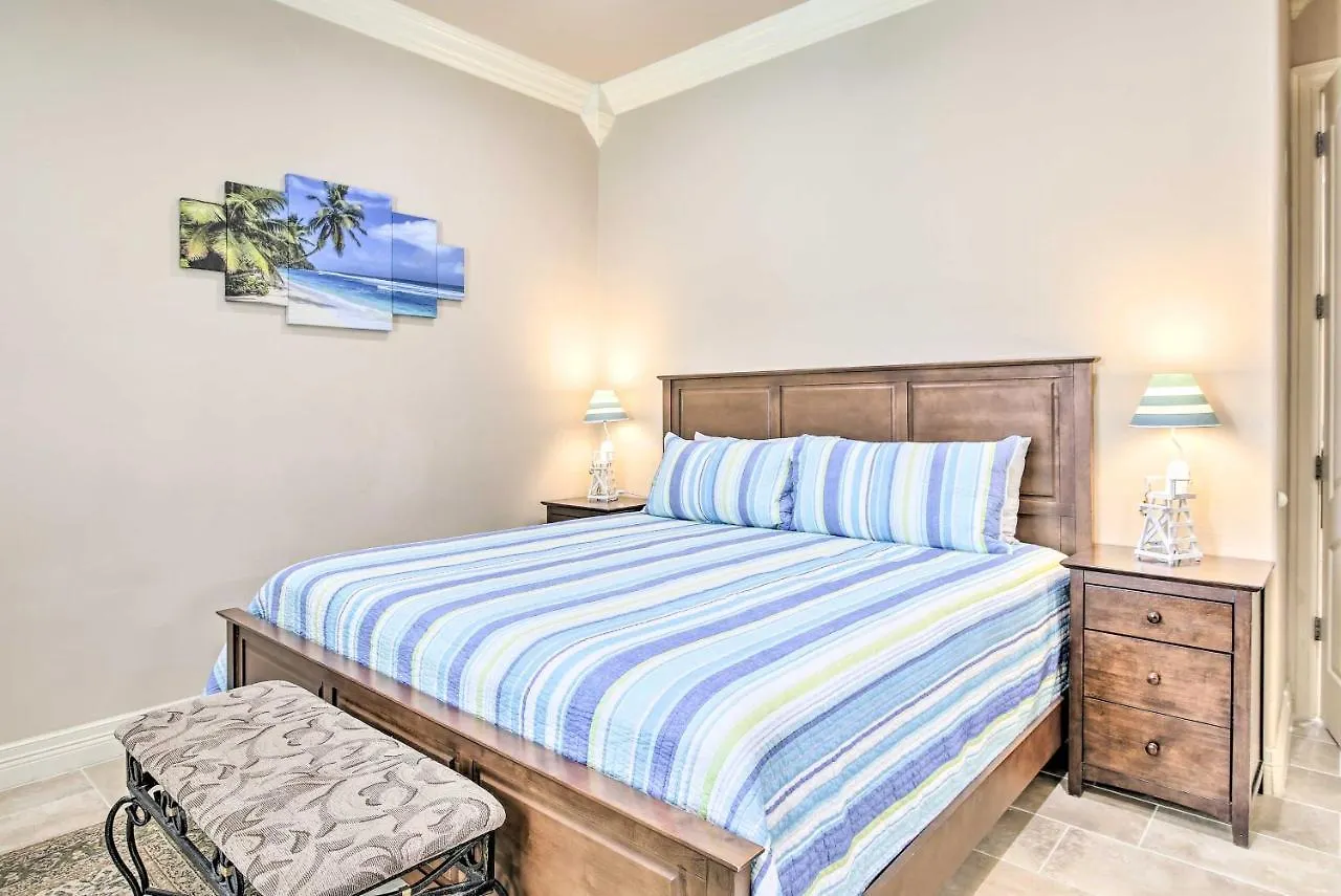 Apartment - 200 Ft To Beach! South Padre Island
