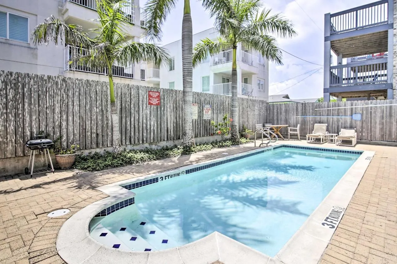 - 200 Ft To Beach! Apartment South Padre Island