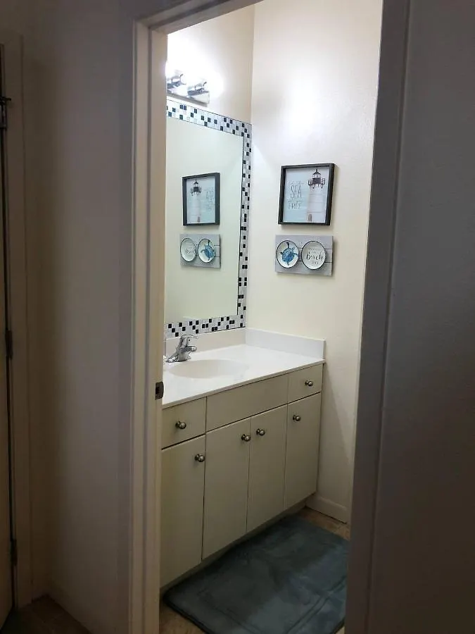 Guest house Cozy & Spacious 10min Walk To