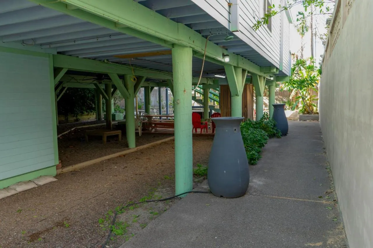 Caribbean Vibes House *