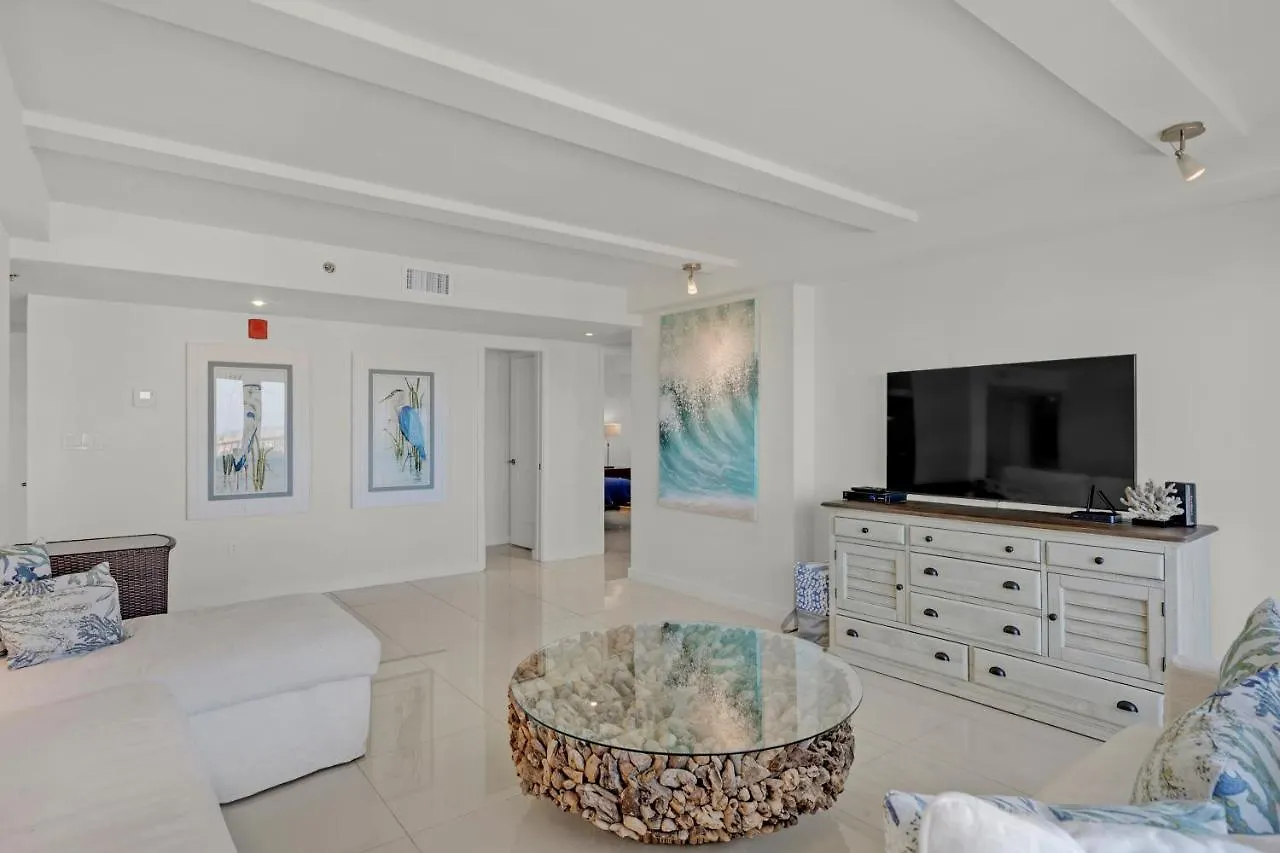 Perfect Oceanview Condo! Enjoy Beachdeck, Shared Pools And Jacuzzi Apartment