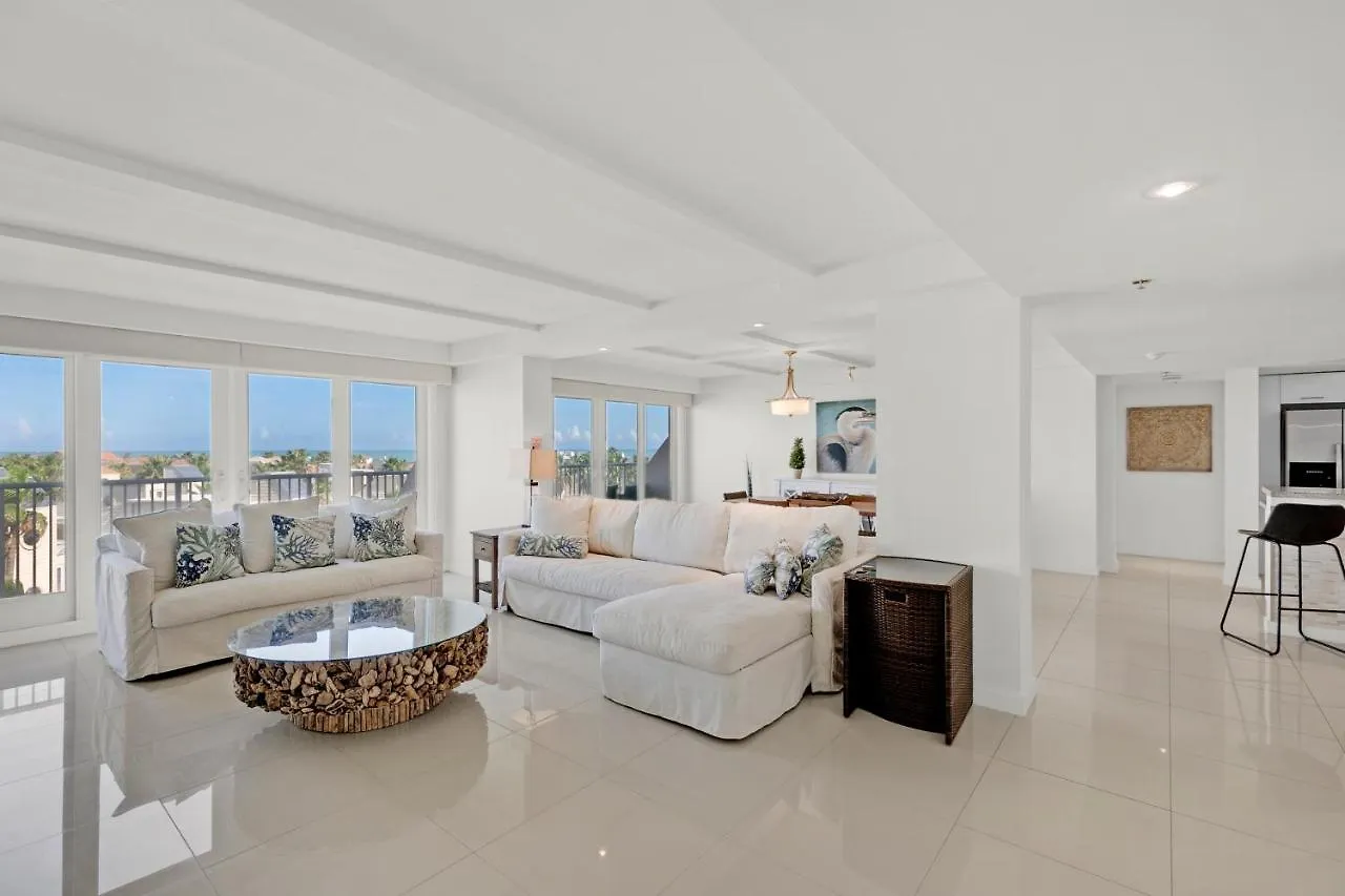 Perfect Oceanview Condo! Enjoy Beachdeck, Shared Pools And Jacuzzi Apartment South Padre Island