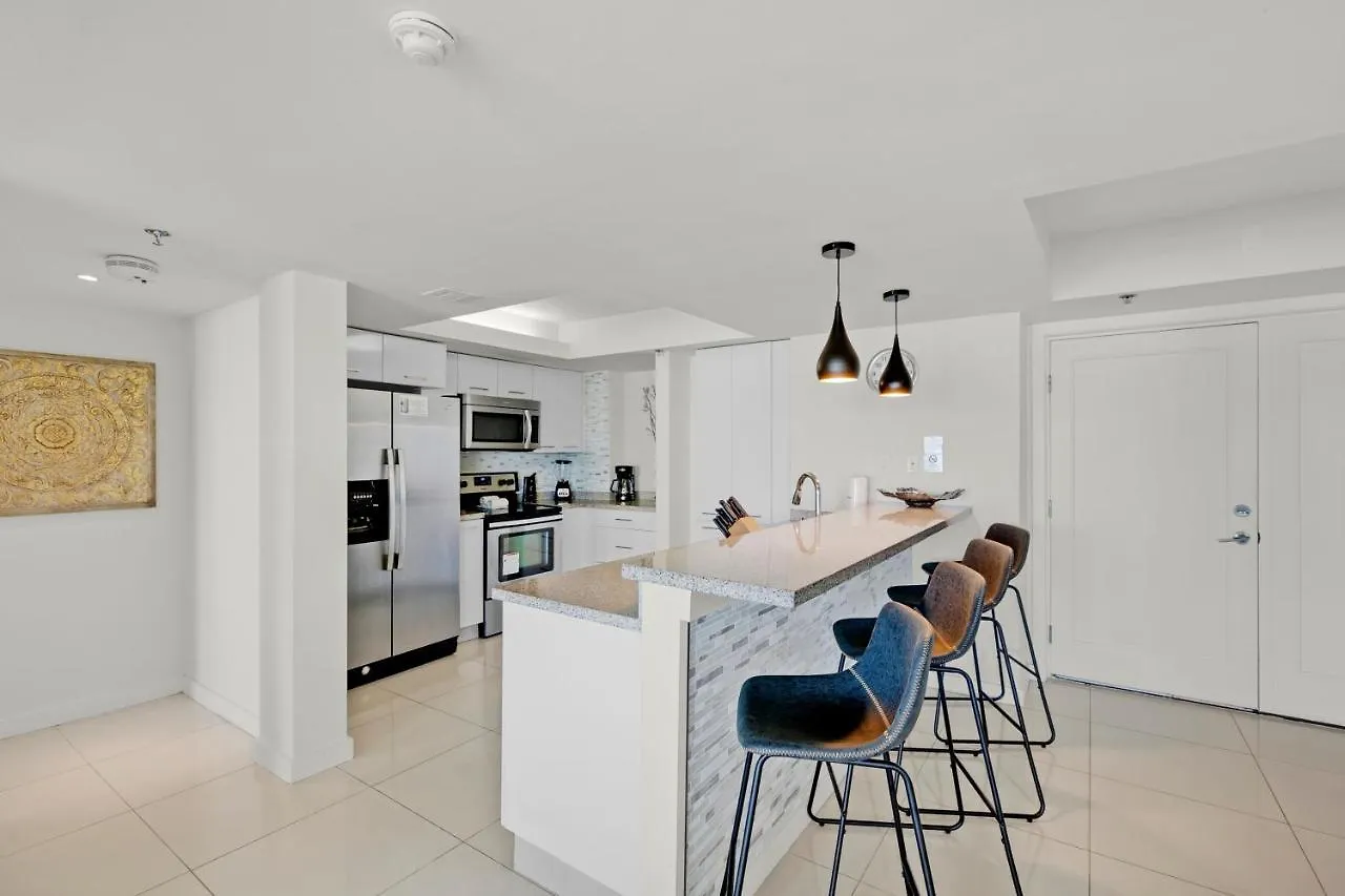 Apartment Perfect Oceanview Condo! Enjoy Beachdeck, Shared Pools And Jacuzzi