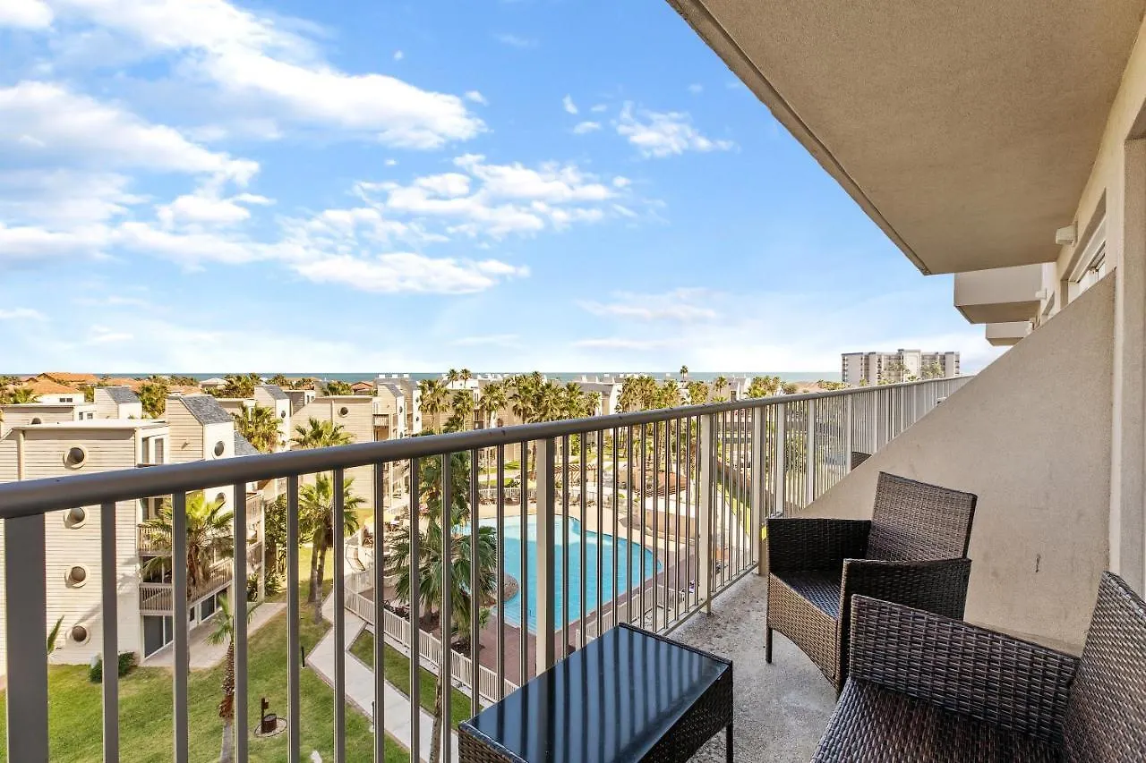 Perfect Oceanview Condo! Enjoy Beachdeck, Shared Pools And Jacuzzi Apartment