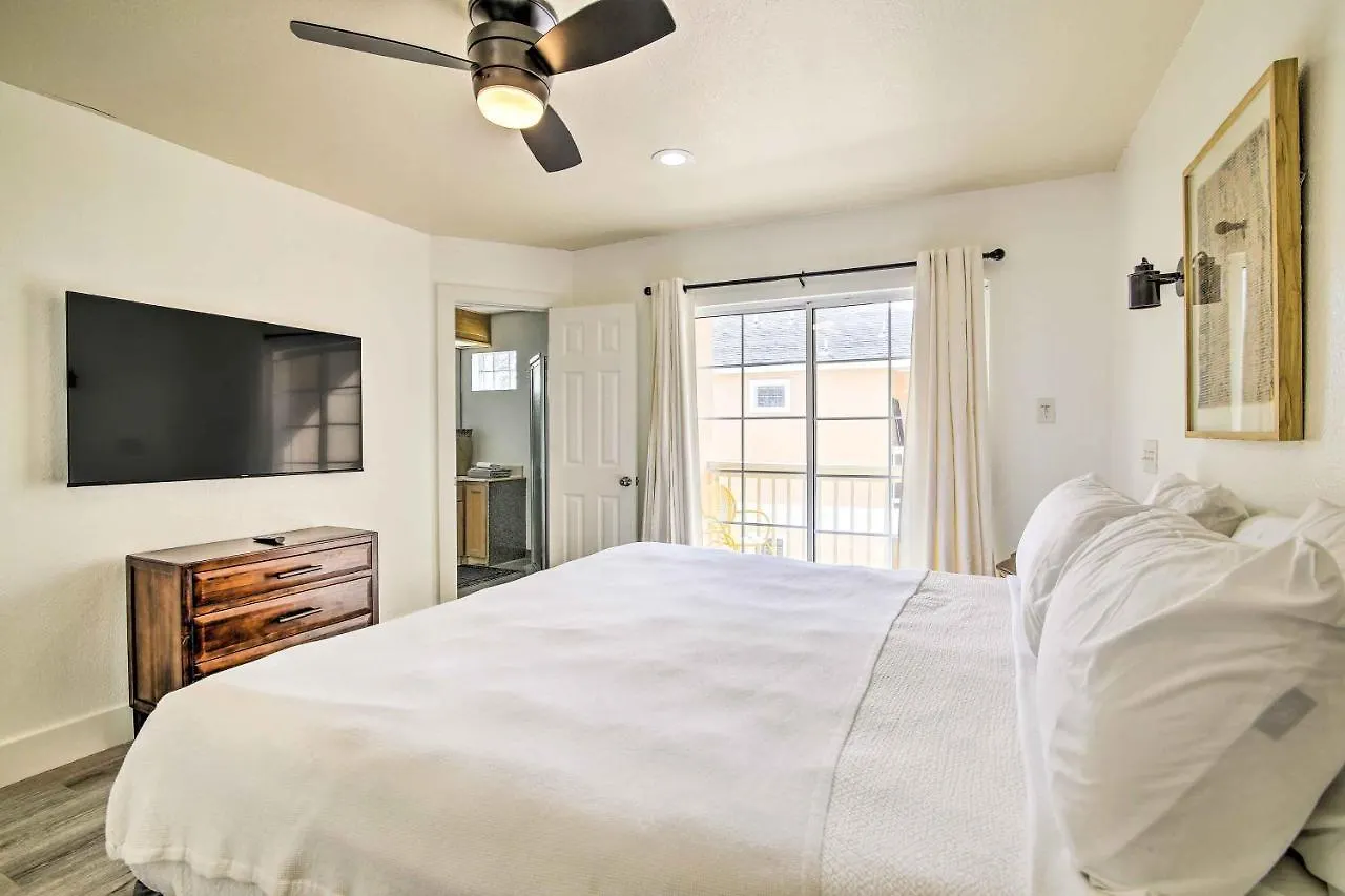 Getaway - Newly Renovated! Apartment South Padre Island
