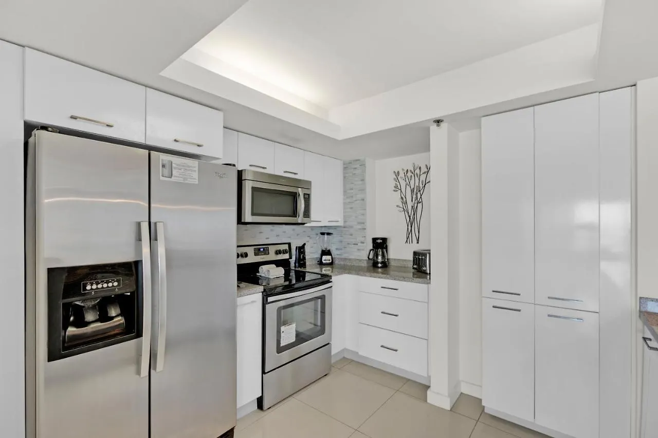 Perfect Oceanview Condo! Enjoy Beachdeck, Shared Pools And Jacuzzi *