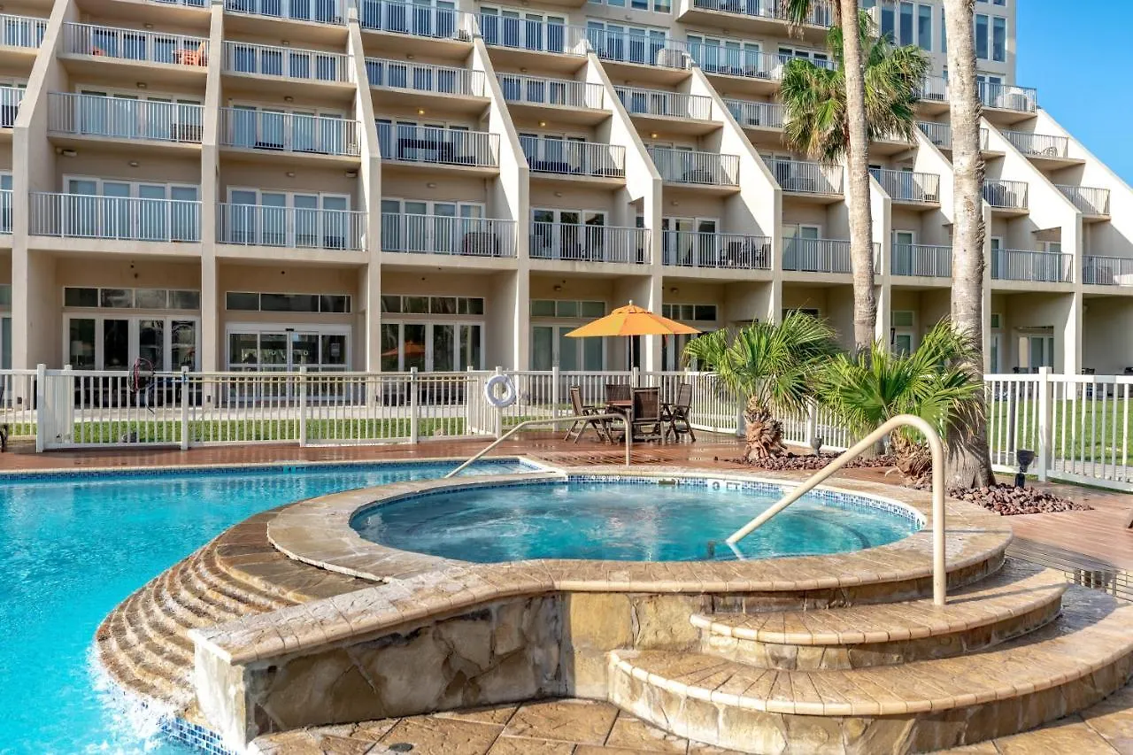 Perfect Oceanview Condo! Enjoy Beachdeck, Shared Pools And Jacuzzi *