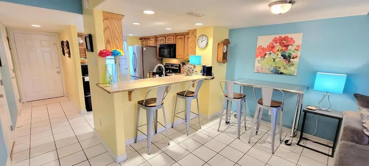 Apartment Habitat #23 *