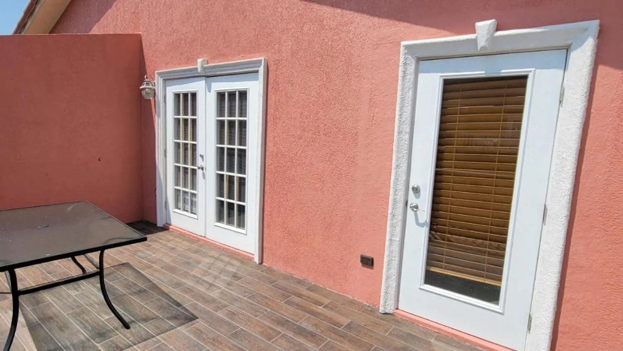 Campeche Triplex Unit B Holiday home