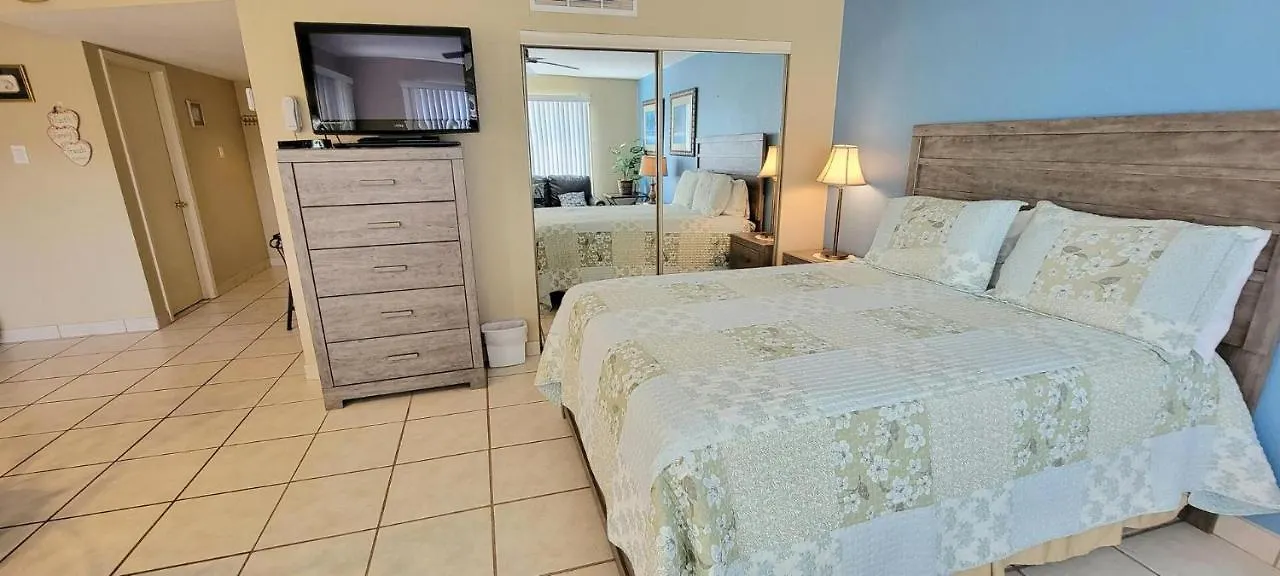 Gulfview I #205 Holiday home *