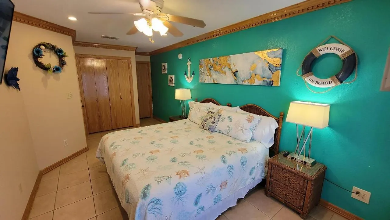 Campeche Triplex Unit C