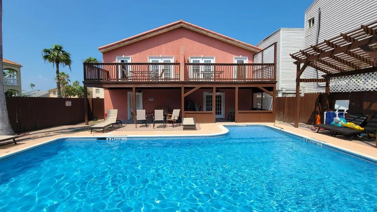 Campeche Triplex Unit C Holiday home *