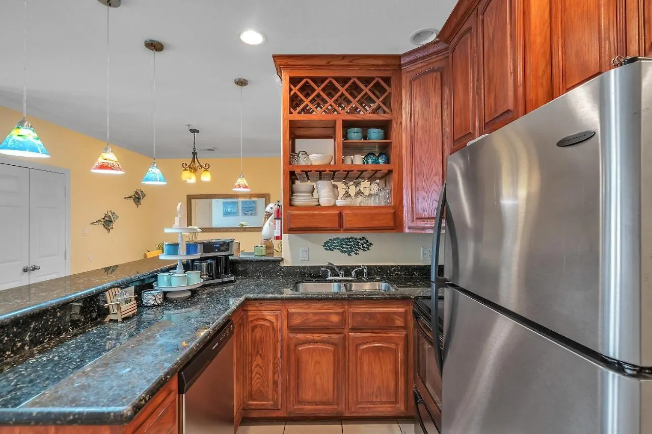 129 E Cora Lee Dr, #203
