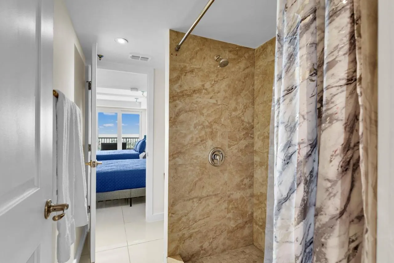Apartment Panoramic Island View! New 1 Bedroom Spacious In Beachfront *