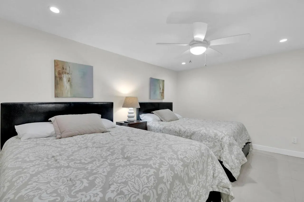 1st Floor W Beautiful Grounds! Heated Pools Hot Tub Tennis Courts * South Padre Island