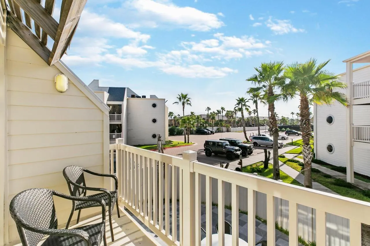 Upscale Modern Private W Terrace In Bahia Mar Beachfront Resort, Heated Pool! Apartment South Padre Island