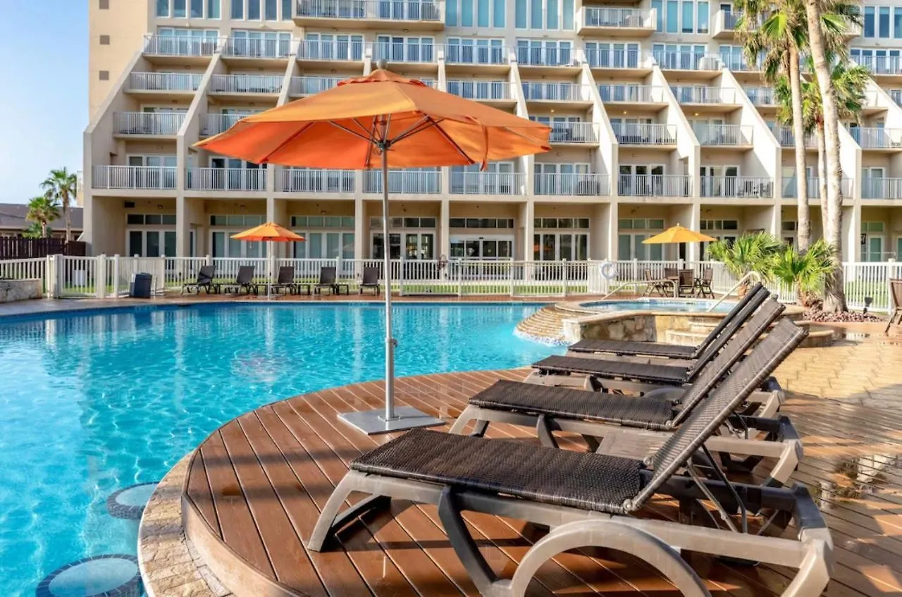 1st Floor W Beautiful Grounds! Heated Pools Hot Tub Tennis Courts