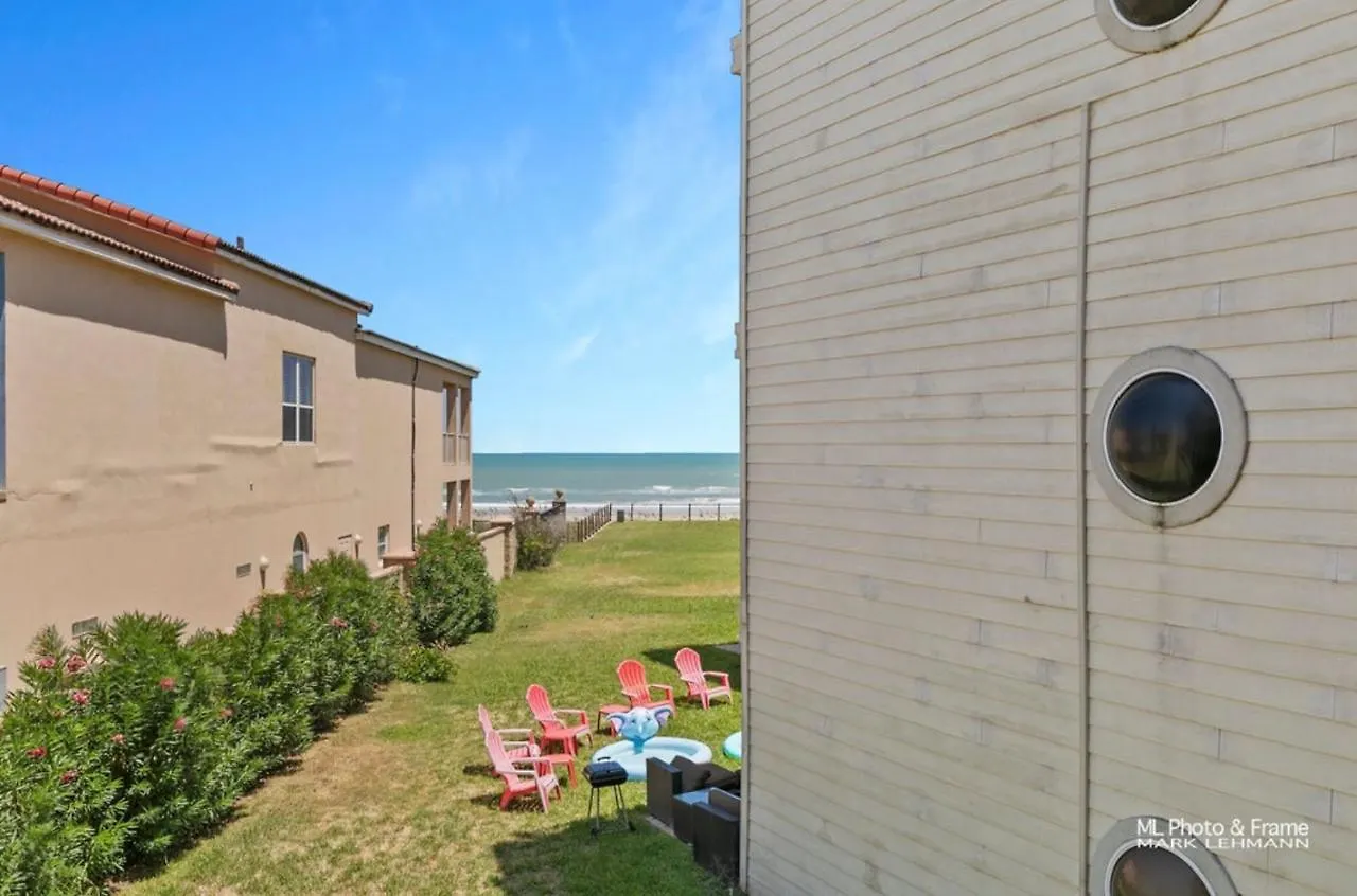 Ocean Breeze Retreat 2bed 2bath, Heated Pool! Apartment South Padre Island