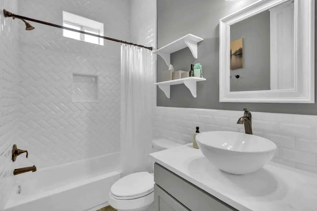 Villa Paradise Villa: 2 Blocks From Beach, Private Pool South Padre Island