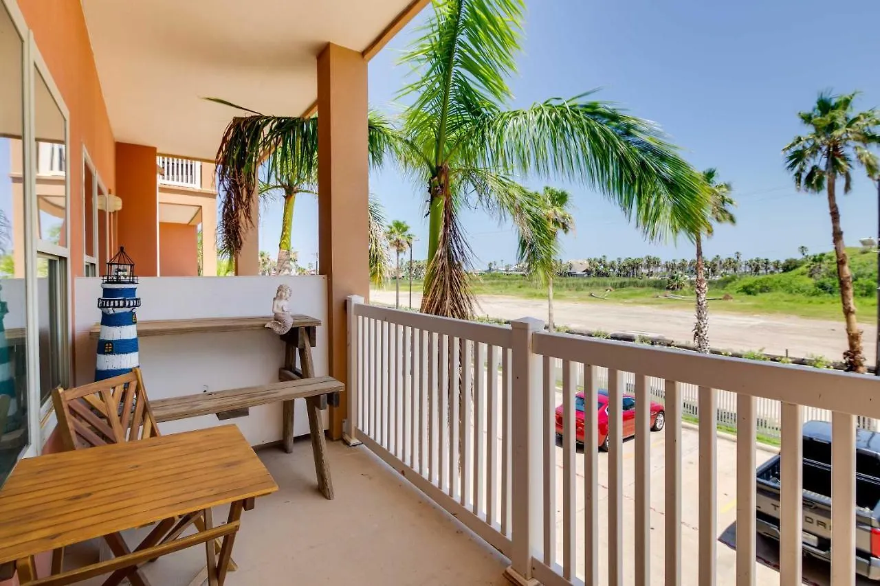 Walk To Beach! Apartment *